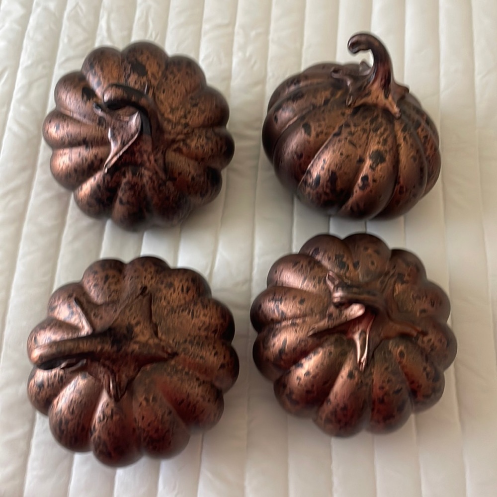 New pumkin decor